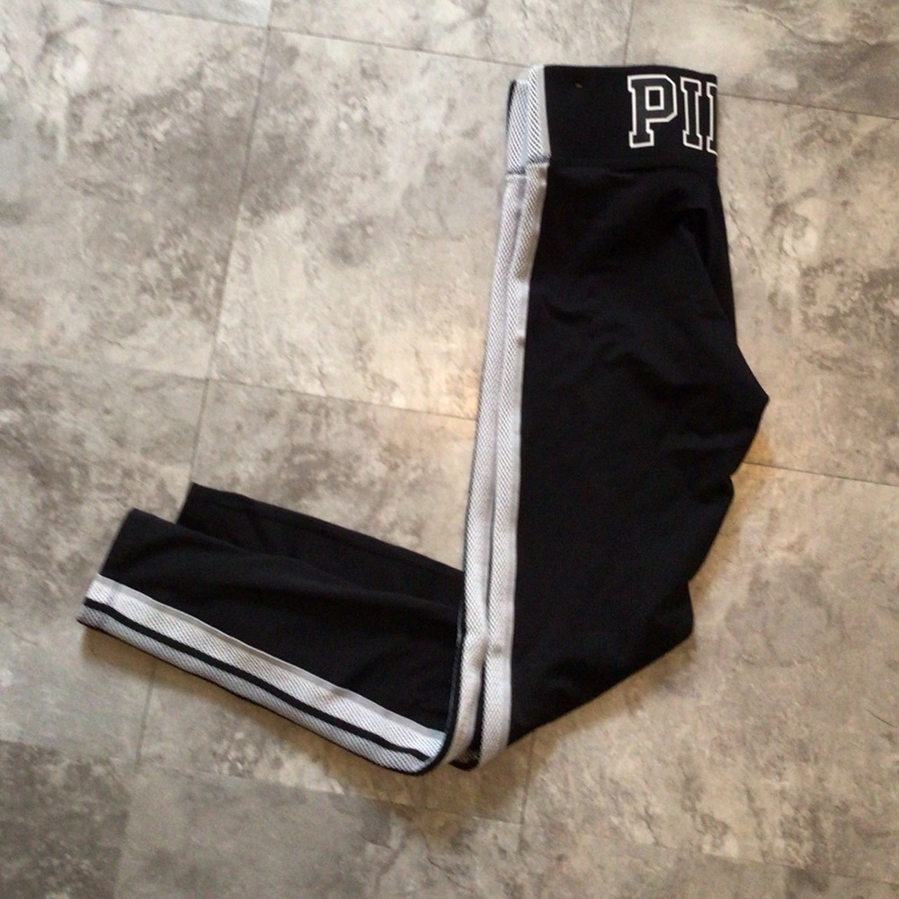 Victoria’s Secret leggings